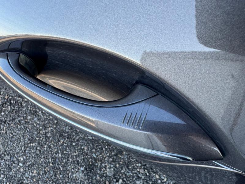 Car Thumb