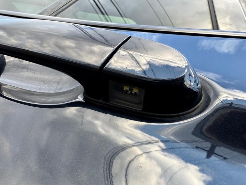 Car Thumb