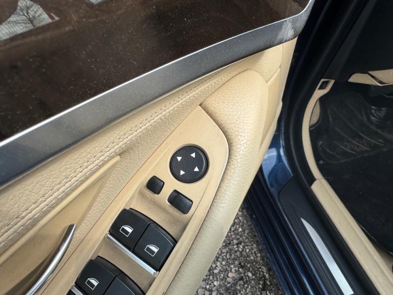 Car Thumb